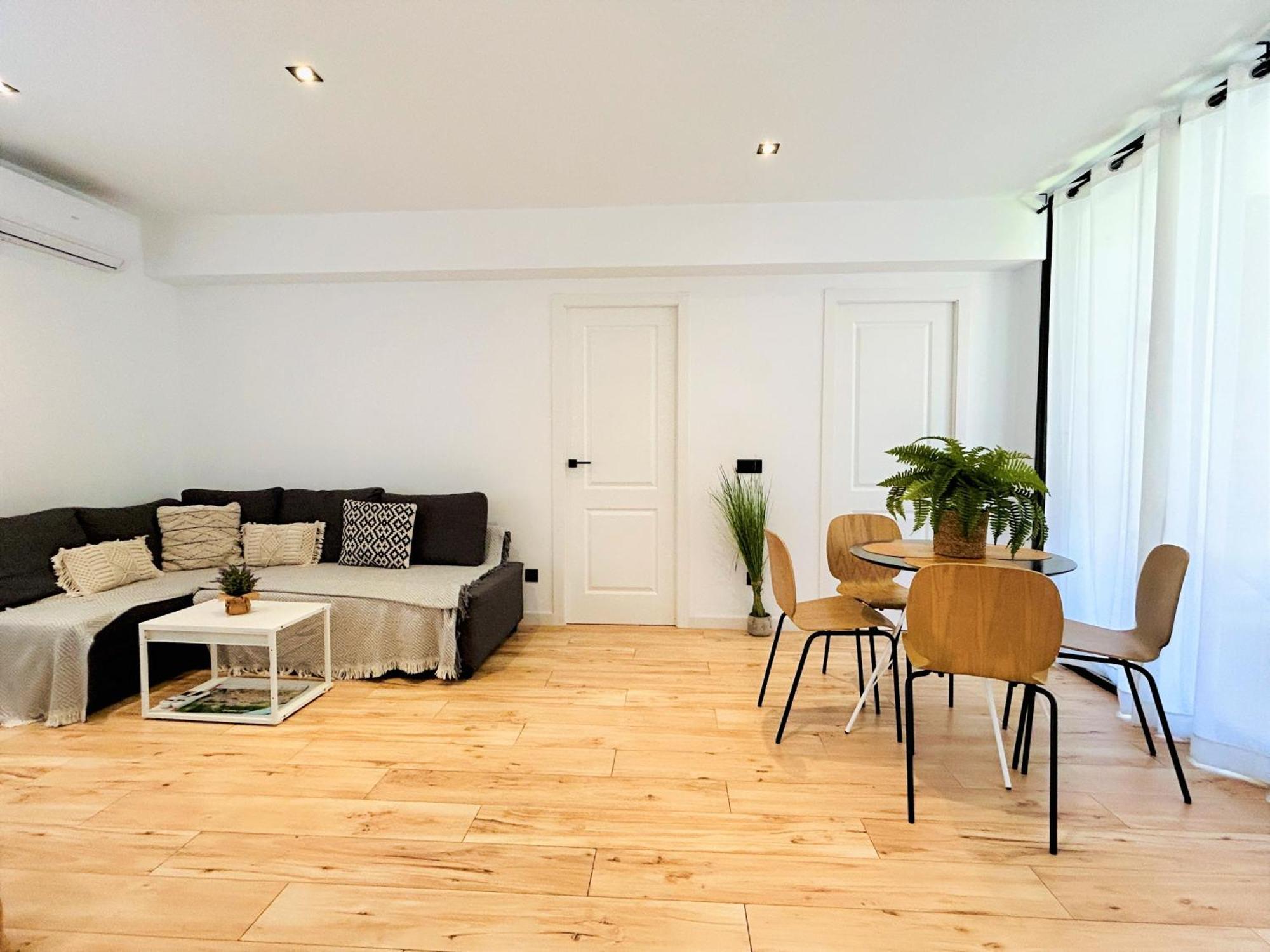 Ecochic Apartment In Fuengirola Center Luaran gambar